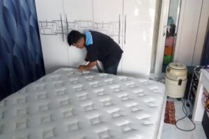 Jasa Cuci Springbed Jakarta Barat | Bersih, Bergaransi